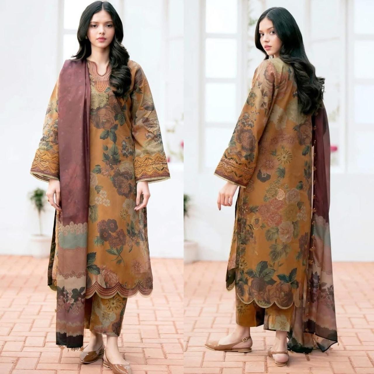 Embbroidered lawn 3-piece Dress
